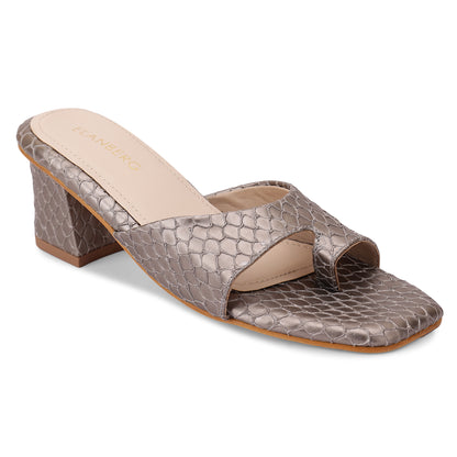 Driftwood Textured Toe Ring Block Heel- Grey